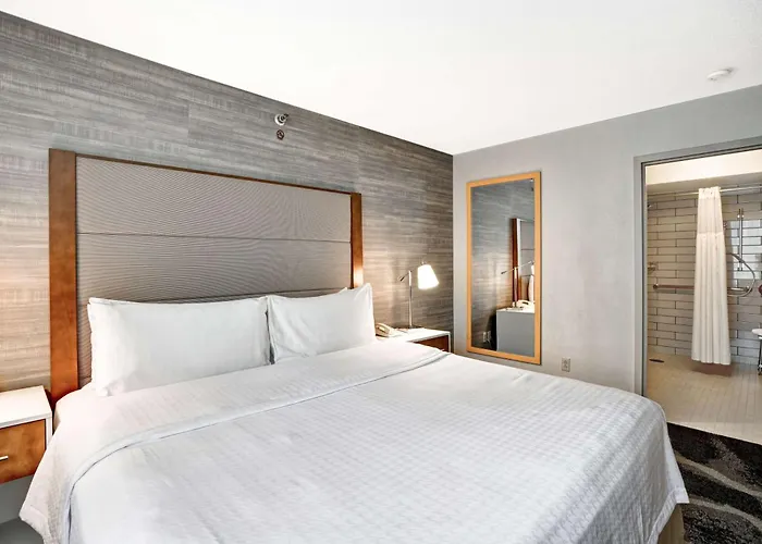 Homewood Suites By Hilton Chicago Downtown